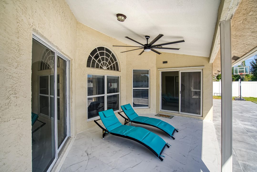 Под контрактом: $3,400 (3 спален, 2 ванн, 2076 Квадратных фут)