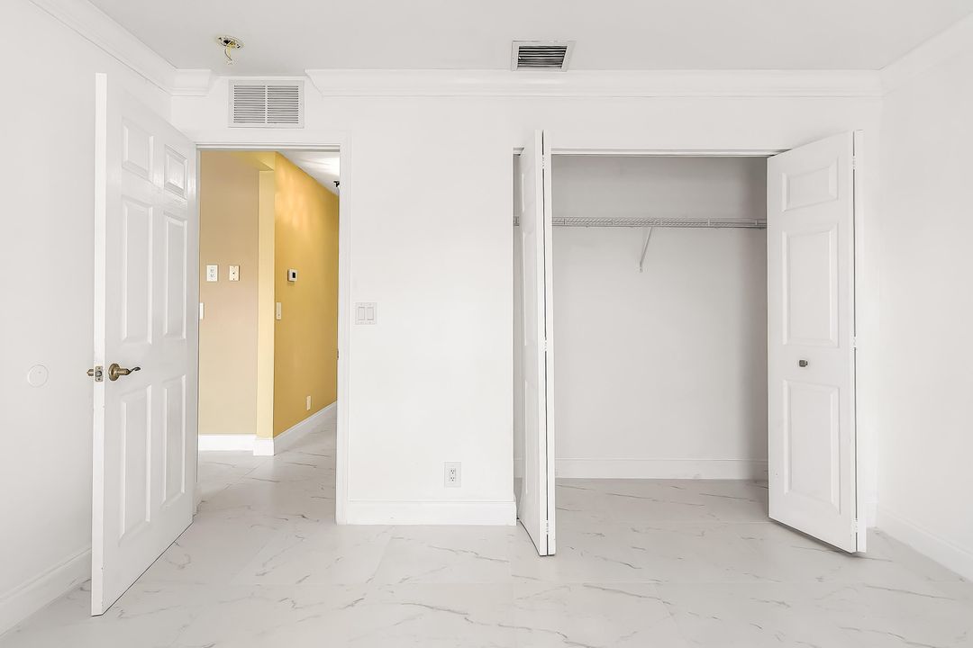 Под контрактом: $3,400 (3 спален, 2 ванн, 2076 Квадратных фут)