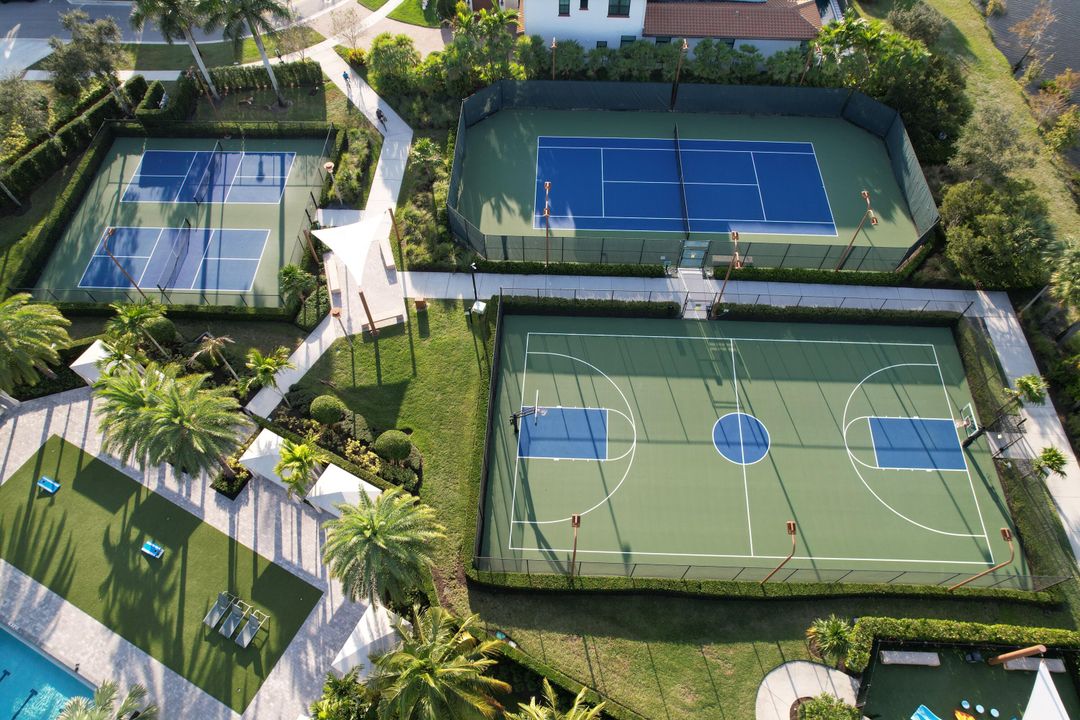 For Rent: $8,500 (5 beds, 5 baths, 3760 Square Feet)