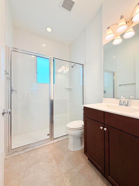 For Rent: $8,500 (5 beds, 5 baths, 3760 Square Feet)