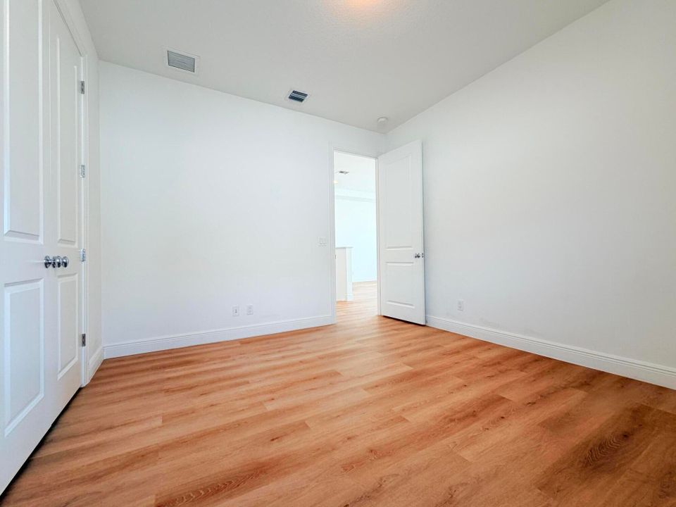 For Rent: $8,500 (5 beds, 5 baths, 3760 Square Feet)