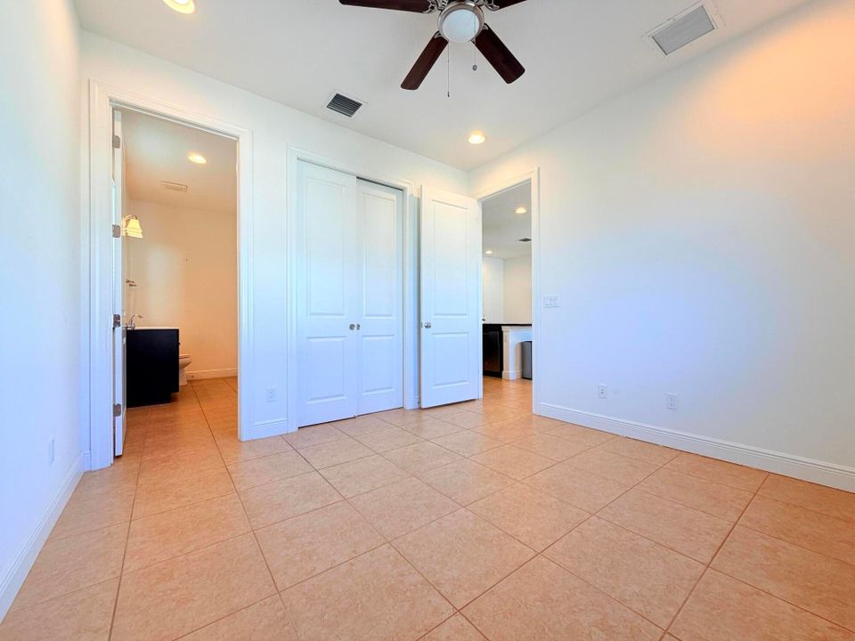 For Rent: $8,500 (5 beds, 5 baths, 3760 Square Feet)