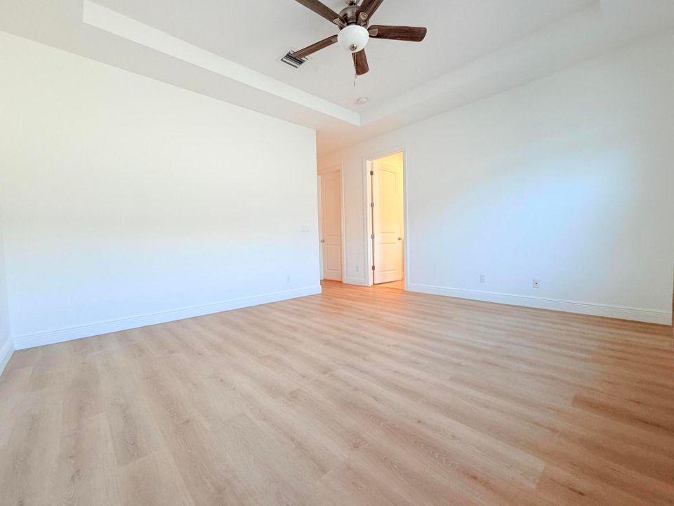 For Rent: $8,500 (5 beds, 5 baths, 3760 Square Feet)