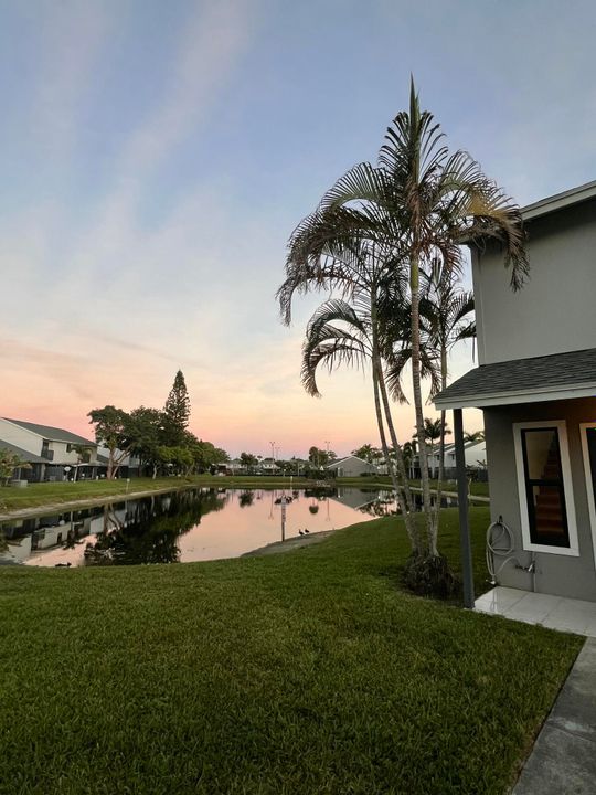 На продажу: $299,000 (3 спален, 2 ванн, 1226 Квадратных фут)