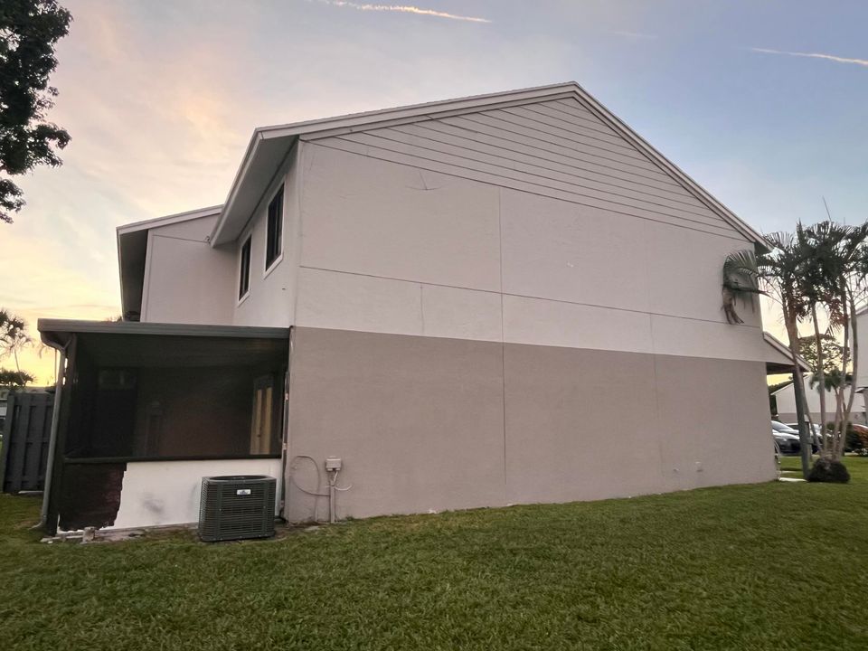 На продажу: $299,000 (3 спален, 2 ванн, 1226 Квадратных фут)