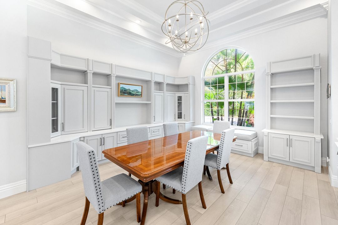 En Venta: $2,749,900 (4 camas, 3 baños, 2866 Pies cuadrados)