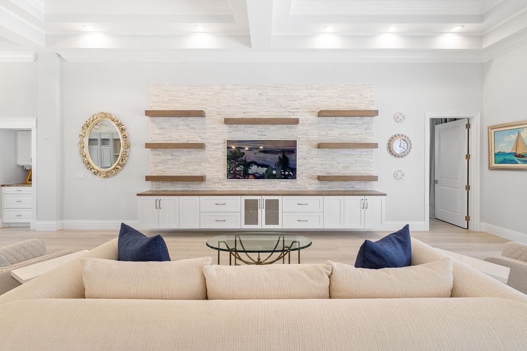 En Venta: $2,749,900 (4 camas, 3 baños, 2866 Pies cuadrados)