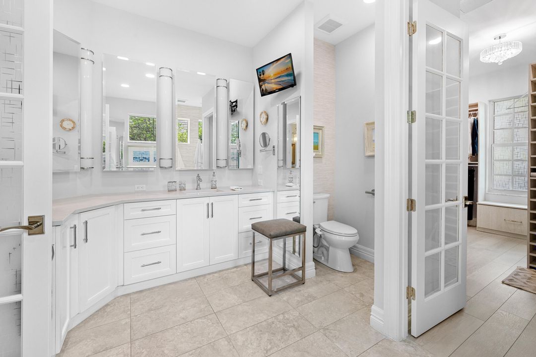 En Venta: $2,749,900 (4 camas, 3 baños, 2866 Pies cuadrados)