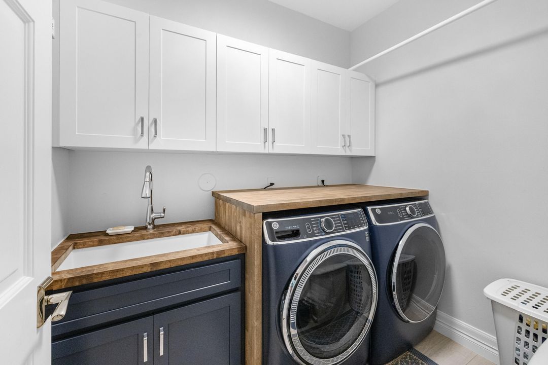 En Venta: $2,749,900 (4 camas, 3 baños, 2866 Pies cuadrados)