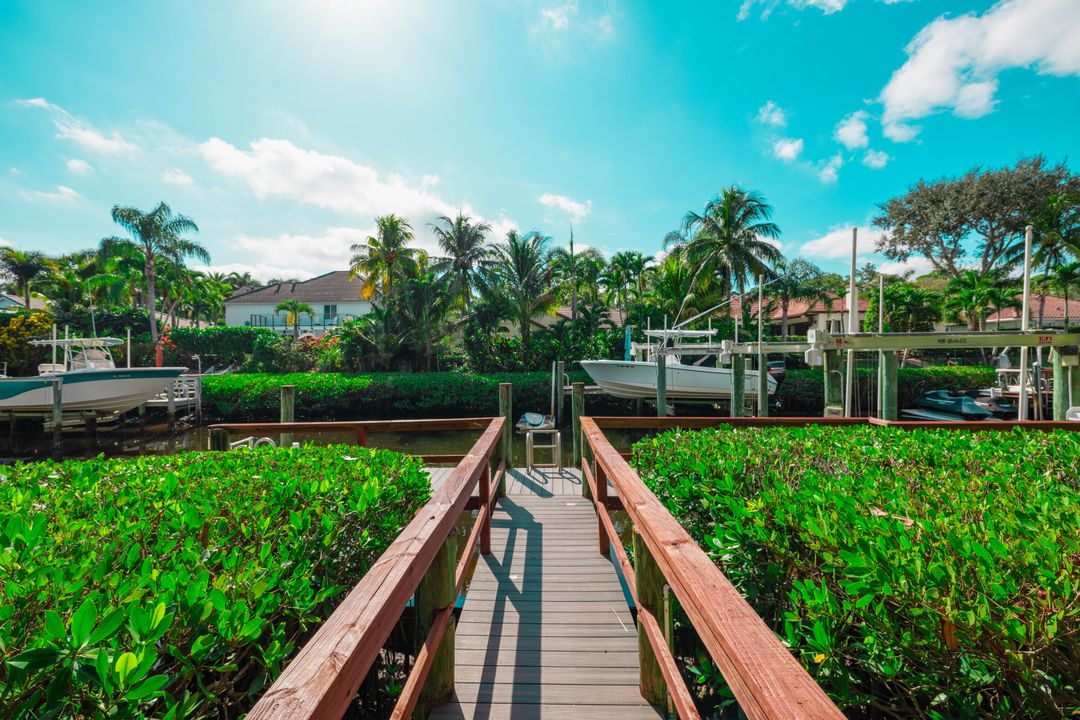 En Venta: $2,749,900 (4 camas, 3 baños, 2866 Pies cuadrados)