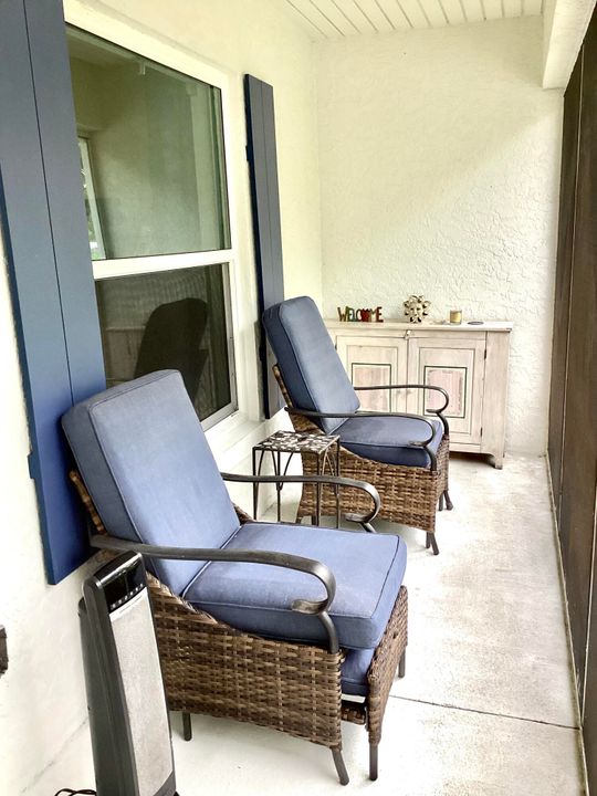 For Rent: $2,950 (4 beds, 3 baths, 1263 Square Feet)