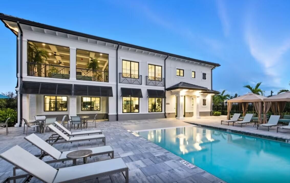 En Venta: $599,695 (4 camas, 2 baños, 1850 Pies cuadrados)