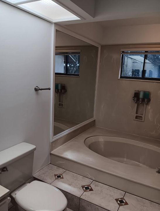 For Sale: $549,000 (3 beds, 2 baths, 1641 Square Feet)