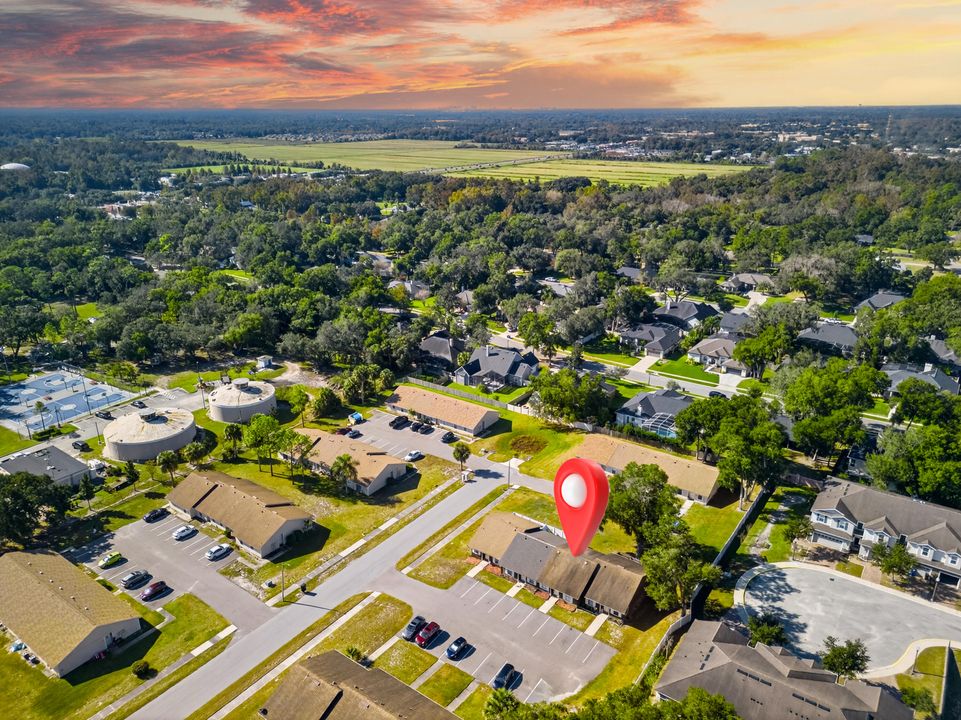 На продажу: $265,000 (2 спален, 1 ванн, 990 Квадратных фут)