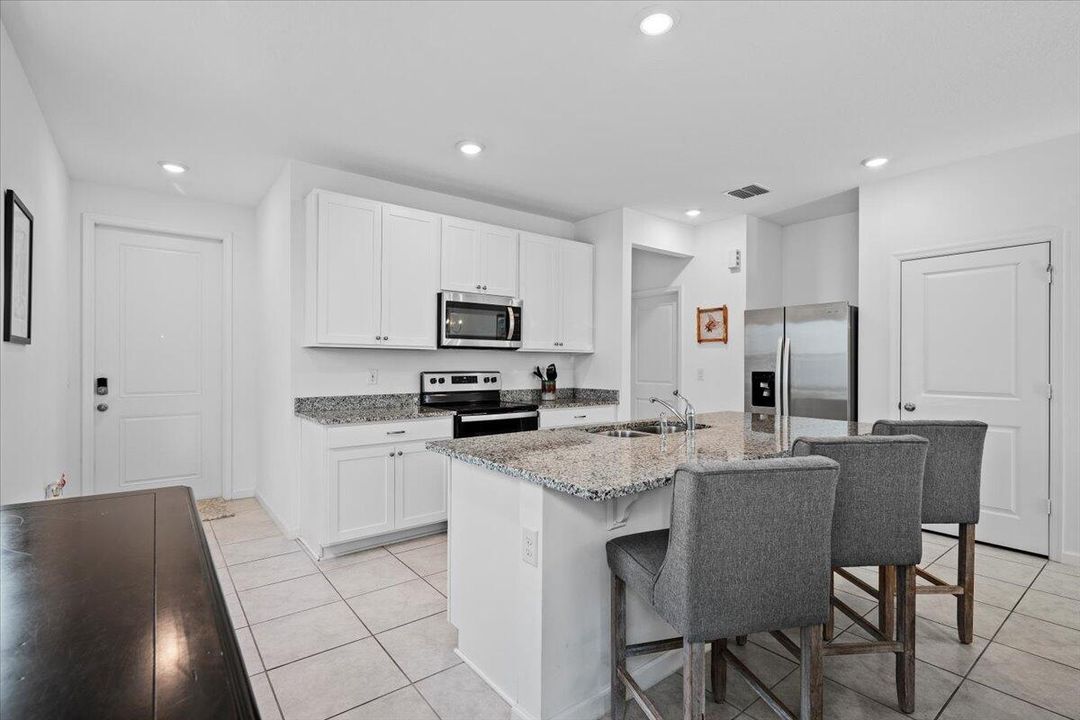 待售: $435,000 (3 贝兹, 2 浴室, 1804 平方英尺)