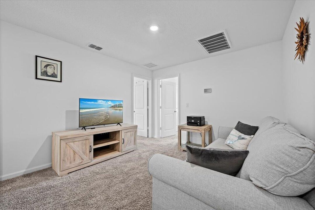 待售: $435,000 (3 贝兹, 2 浴室, 1804 平方英尺)