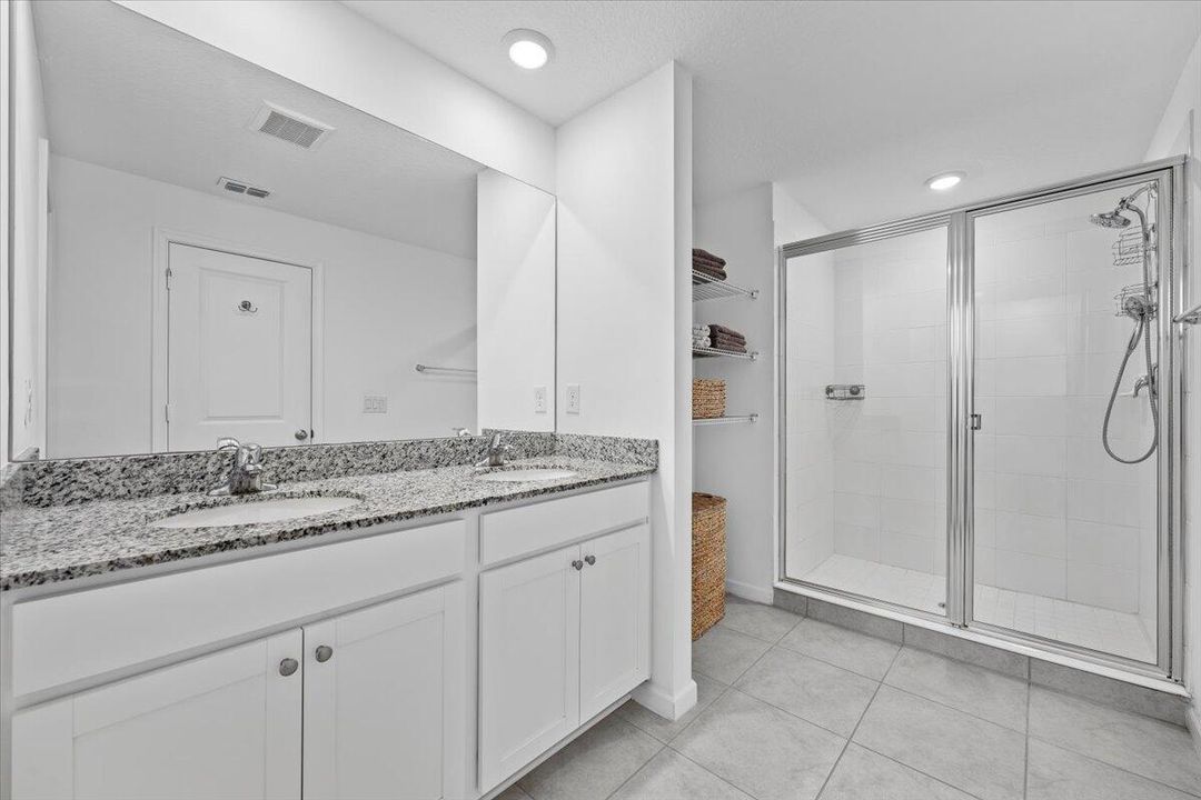 待售: $435,000 (3 贝兹, 2 浴室, 1804 平方英尺)