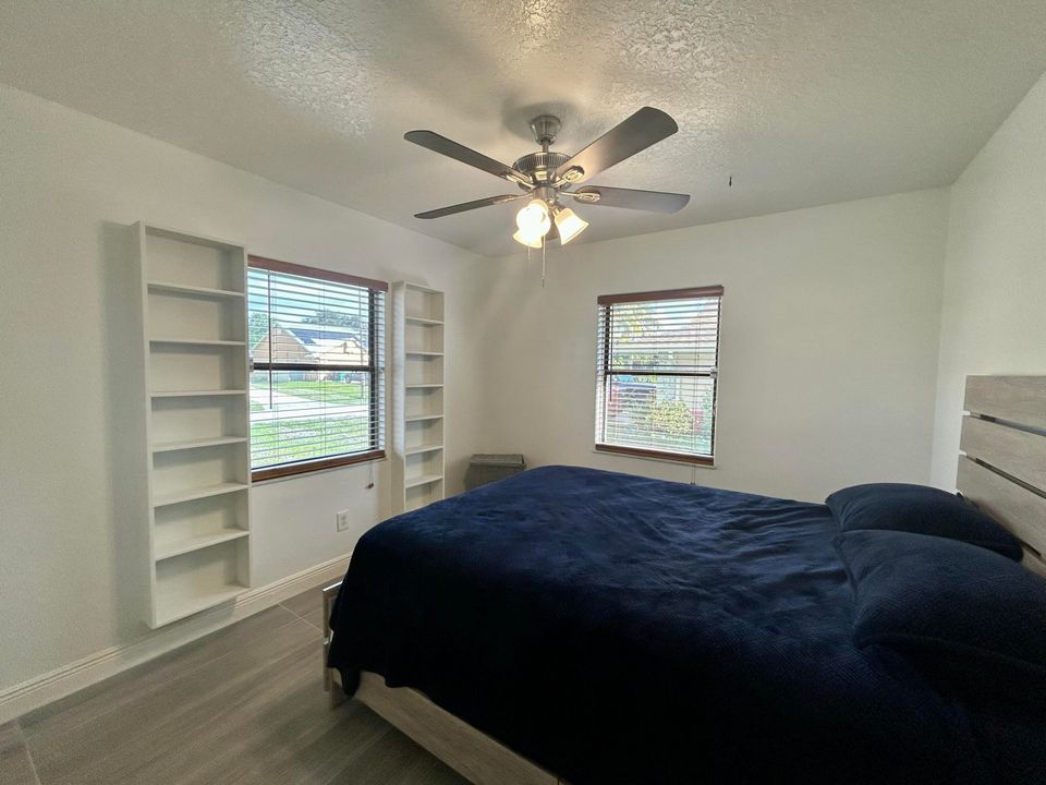 На продажу: $365,000 (3 спален, 2 ванн, 1214 Квадратных фут)