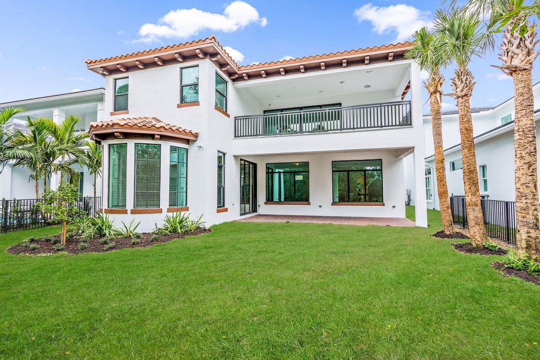 For Rent: $9,900 (5 beds, 5 baths, 5149 Square Feet)