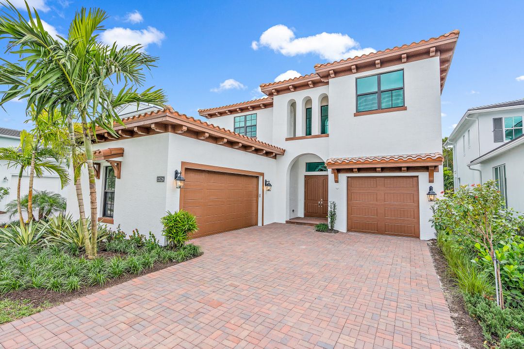 For Rent: $9,900 (5 beds, 5 baths, 5149 Square Feet)