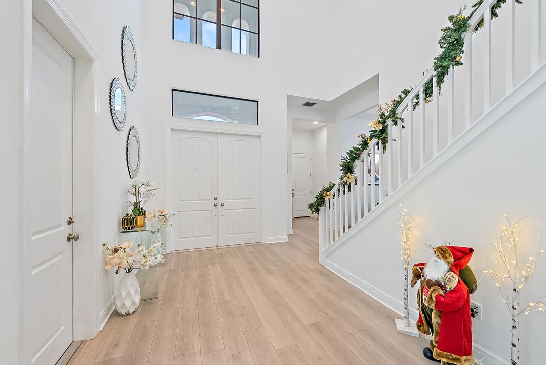 For Rent: $9,900 (5 beds, 5 baths, 5149 Square Feet)