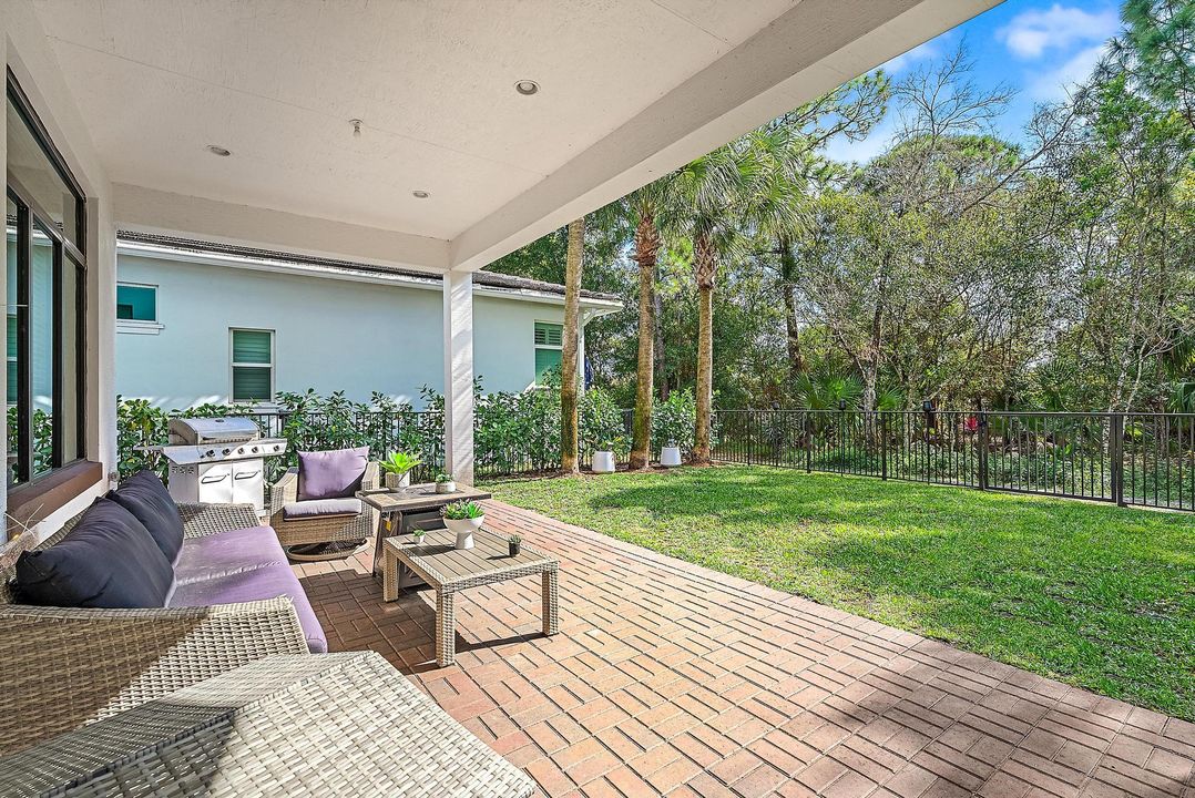 For Rent: $9,900 (5 beds, 5 baths, 5149 Square Feet)