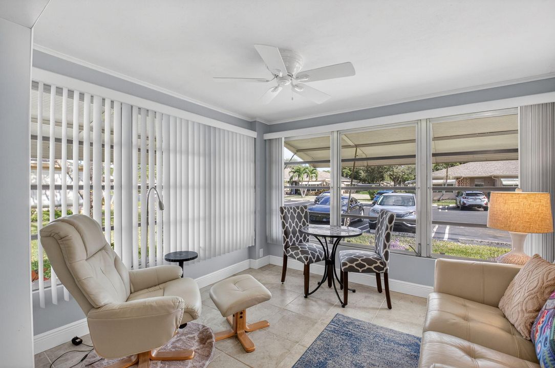 待售: $230,000 (2 贝兹, 2 浴室, 1137 平方英尺)