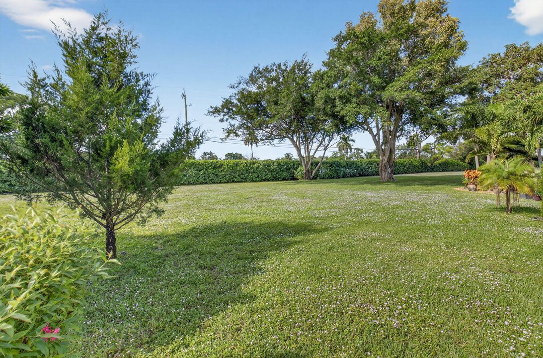 待售: $230,000 (2 贝兹, 2 浴室, 1137 平方英尺)