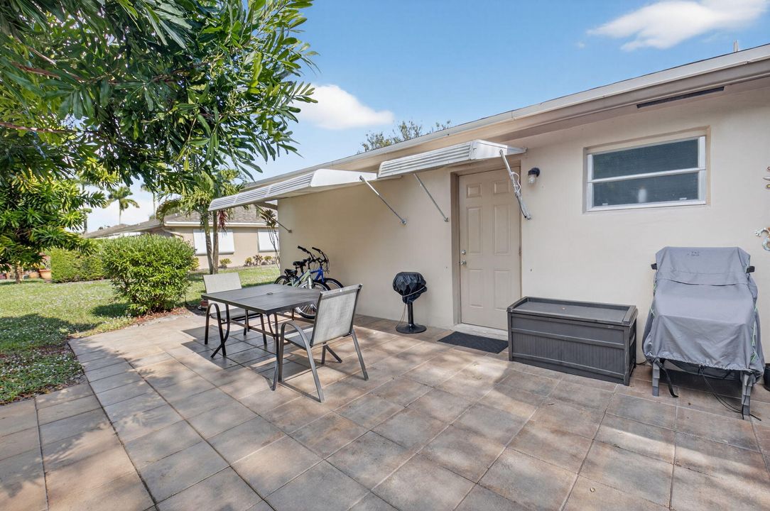 待售: $230,000 (2 贝兹, 2 浴室, 1137 平方英尺)