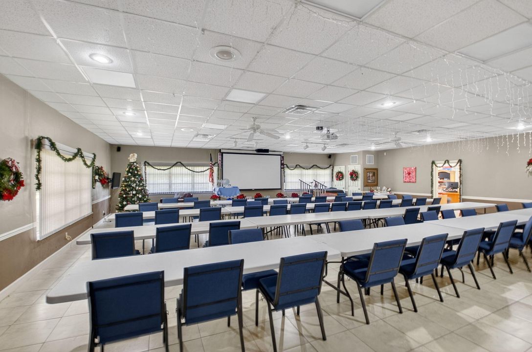 待售: $230,000 (2 贝兹, 2 浴室, 1137 平方英尺)