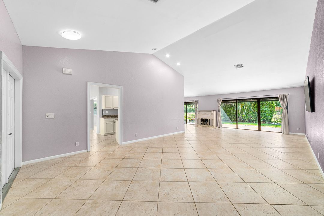 For Sale: $685,000 (3 beds, 2 baths, 2339 Square Feet)