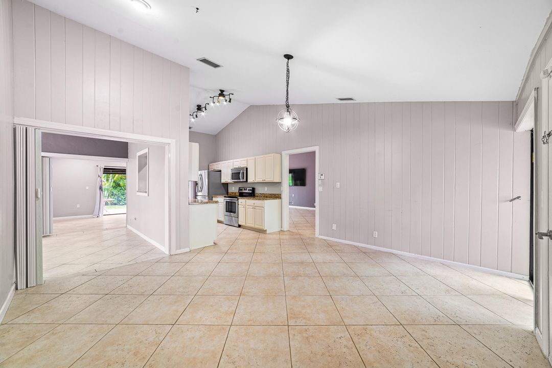 For Sale: $685,000 (3 beds, 2 baths, 2339 Square Feet)