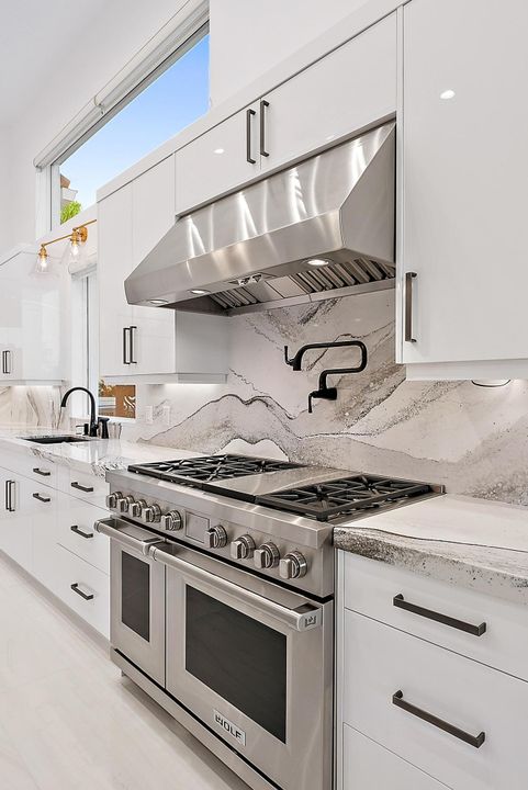 En Venta: $2,750,000 (3 camas, 3 baños, 2906 Pies cuadrados)