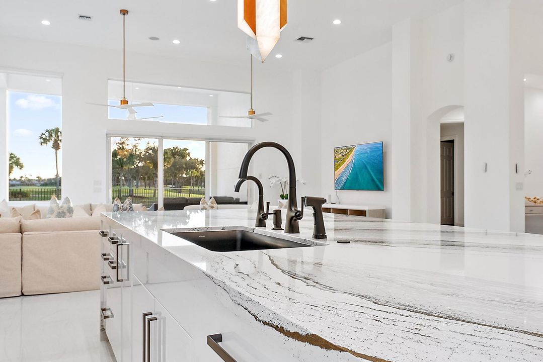 En Venta: $2,750,000 (3 camas, 3 baños, 2906 Pies cuadrados)