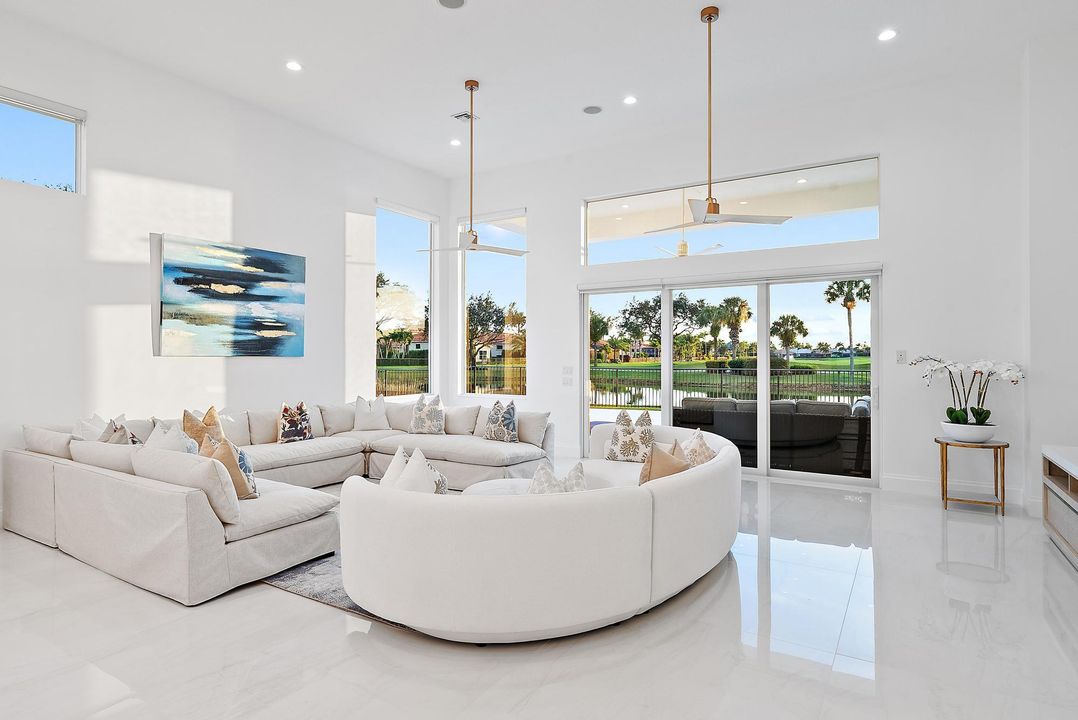 En Venta: $2,750,000 (3 camas, 3 baños, 2906 Pies cuadrados)