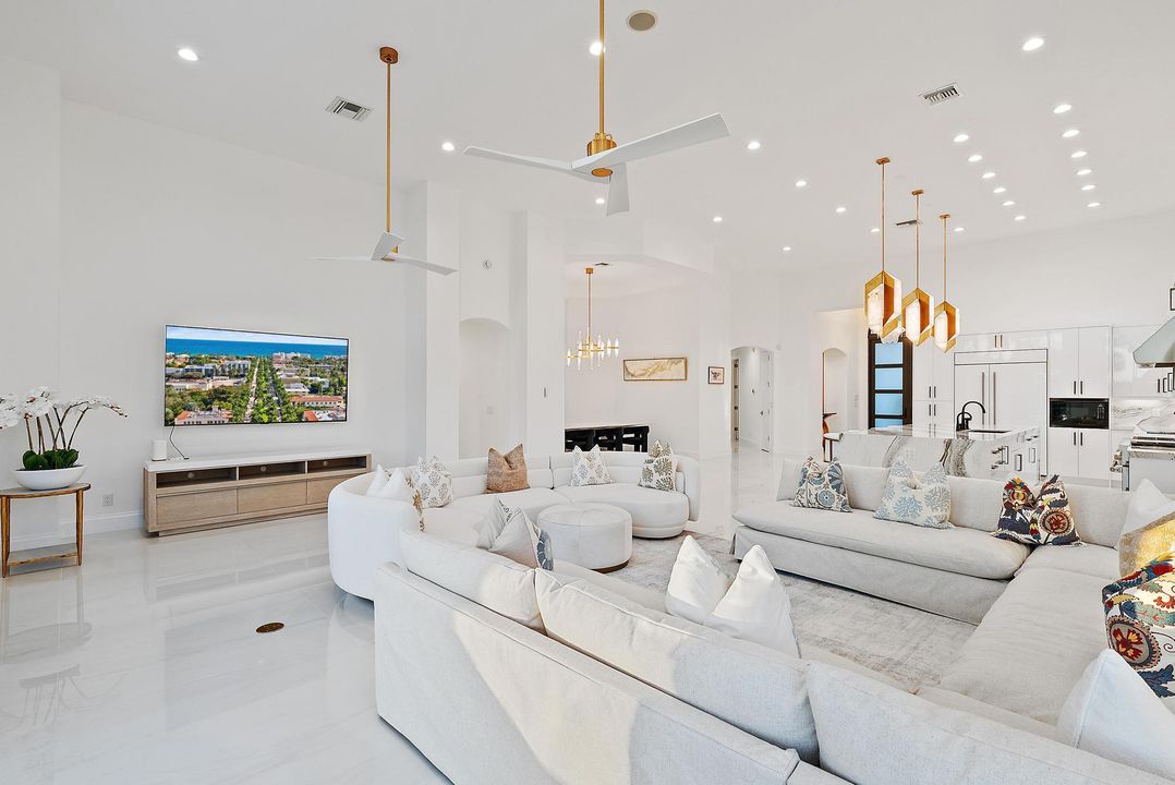 En Venta: $2,750,000 (3 camas, 3 baños, 2906 Pies cuadrados)