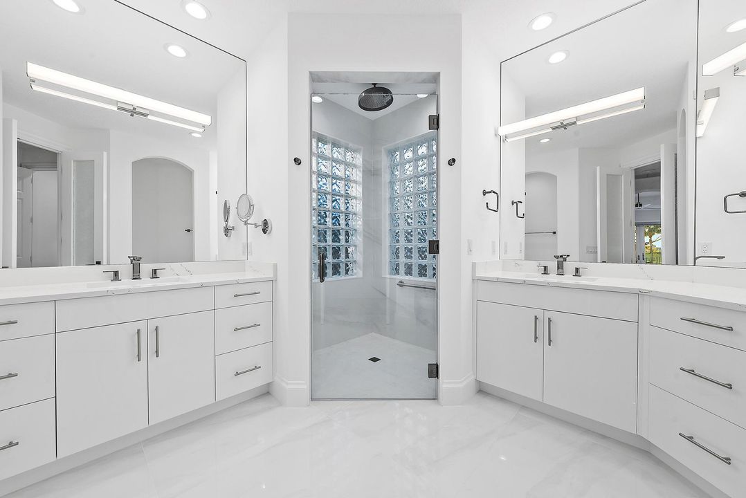 En Venta: $2,750,000 (3 camas, 3 baños, 2906 Pies cuadrados)