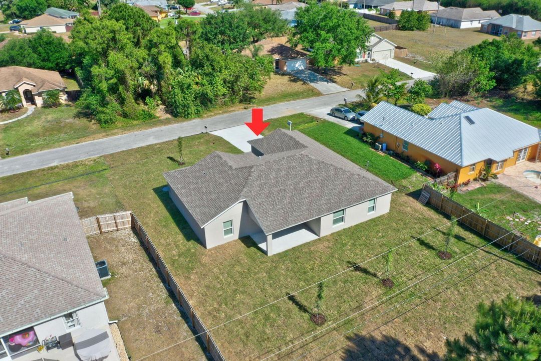 出租: $2,695 (4 贝兹, 2 浴室, 1915 平方英尺)