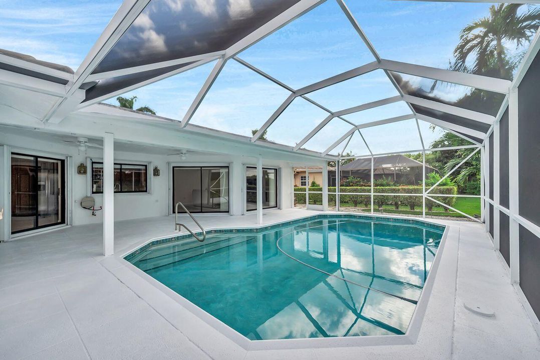 На продажу: $729,900 (4 спален, 3 ванн, 1847 Квадратных фут)