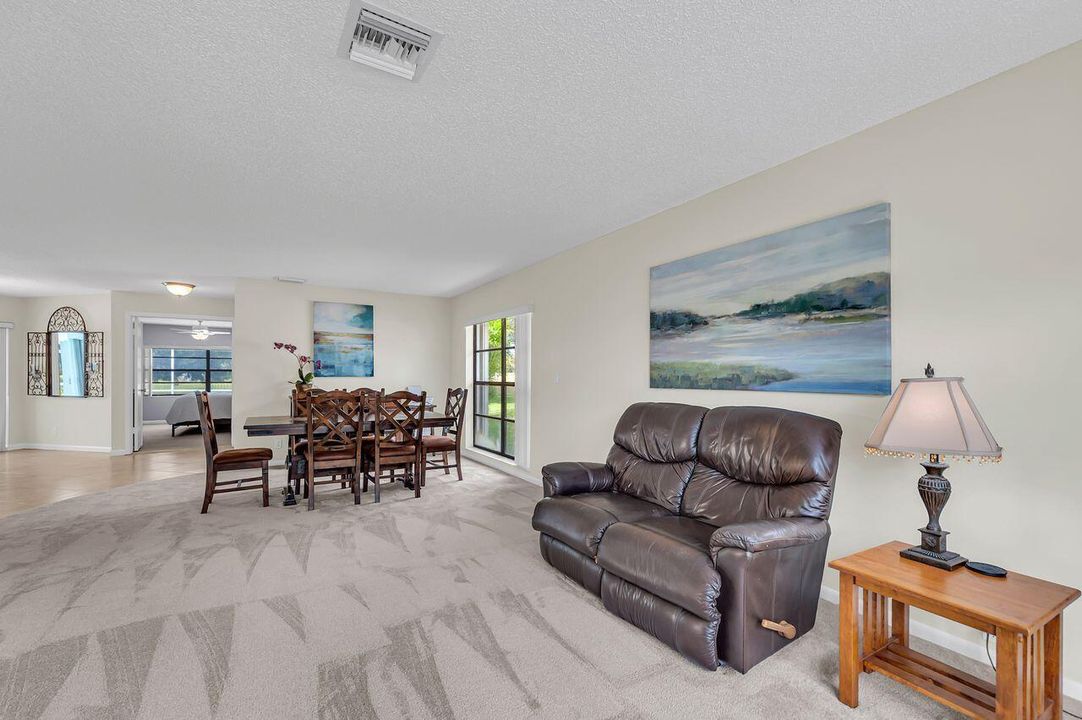 На продажу: $729,900 (4 спален, 3 ванн, 1847 Квадратных фут)