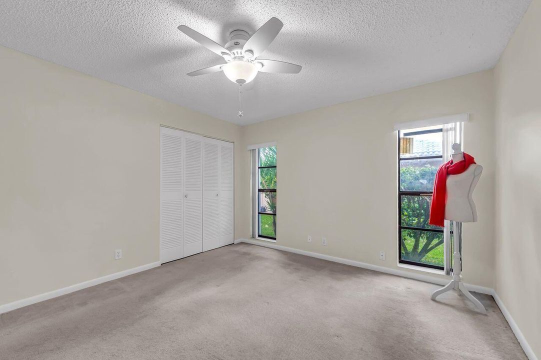 На продажу: $729,900 (4 спален, 3 ванн, 1847 Квадратных фут)