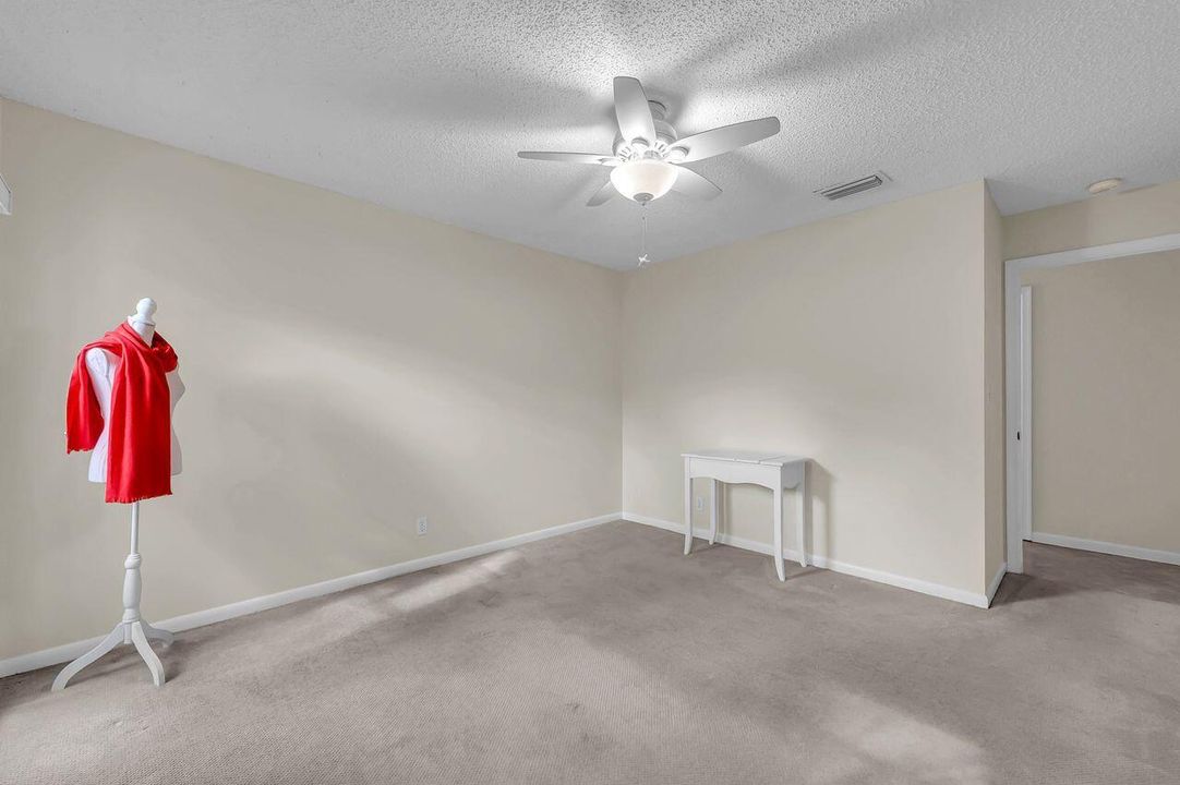 На продажу: $729,900 (4 спален, 3 ванн, 1847 Квадратных фут)