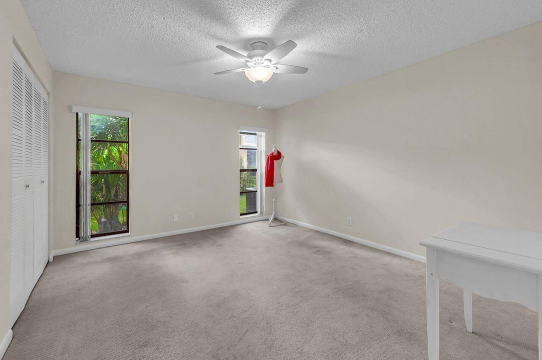 На продажу: $729,900 (4 спален, 3 ванн, 1847 Квадратных фут)