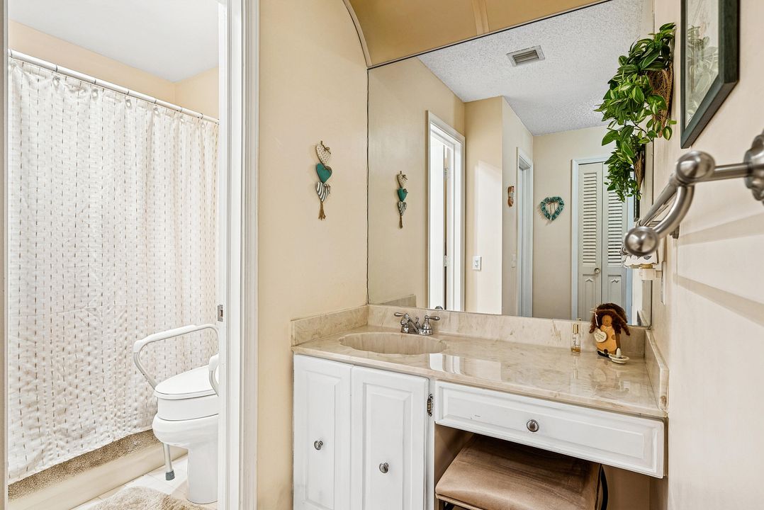 待售: $228,000 (2 贝兹, 2 浴室, 1400 平方英尺)