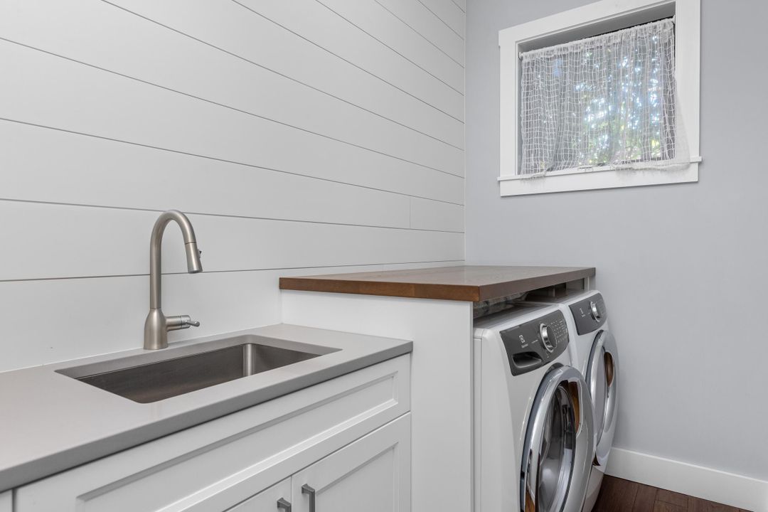 For Rent: $17,500 (3 beds, 2 baths, 2059 Square Feet)