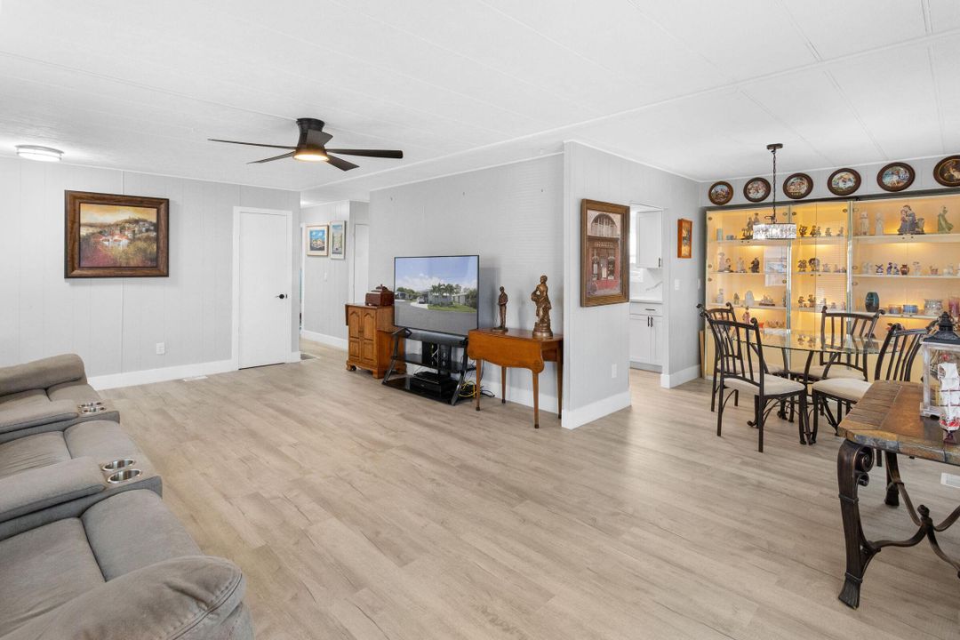 En Venta: $176,000 (2 camas, 2 baños, 1152 Pies cuadrados)