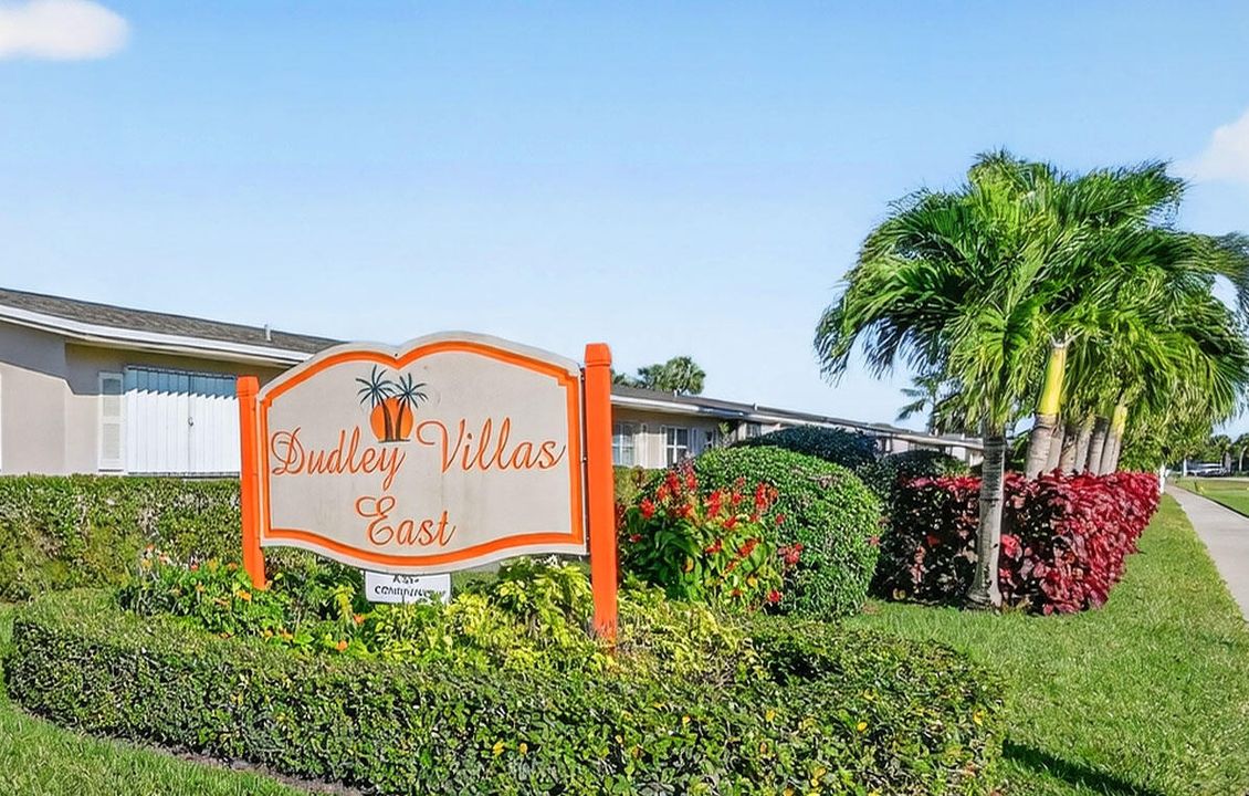 На продажу: $200,000 (2 спален, 1 ванн, 829 Квадратных фут)