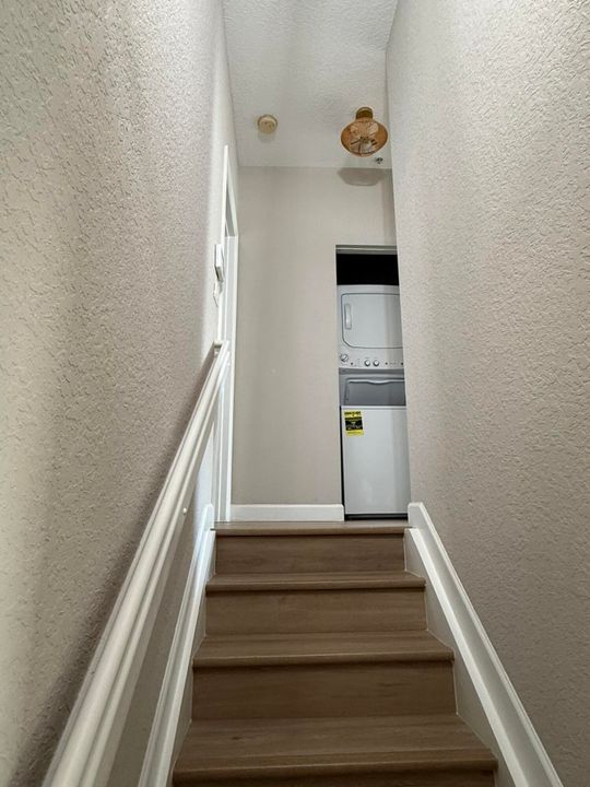 Activo con contrato: $3,500 (2 camas, 2 baños, 1542 Pies cuadrados)