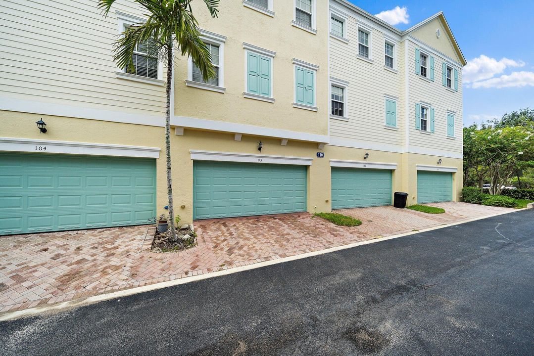 Activo con contrato: $3,500 (2 camas, 2 baños, 1542 Pies cuadrados)