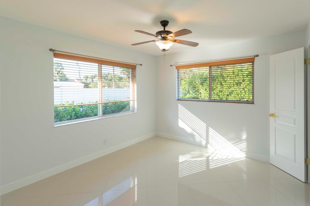 Active With Contract: $6,000 (3 beds, 2 baths, 1737 Square Feet)